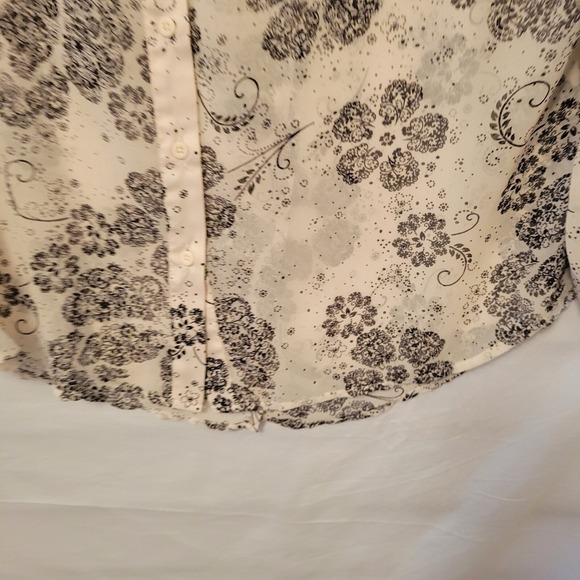 LC Lauren Conrad XL Blouse Cream Black Floral Longsleeve Sheer Button Up - Picture 4 of 16